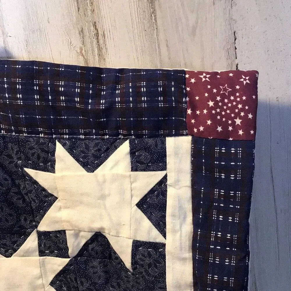 Large patriotic flag, pillow shams from Hidayah home fashions - Picture 3 of 8